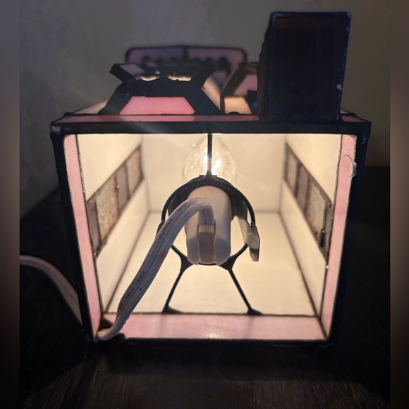 Crystal Village Illuminated Stained Glass Collectables, 2 story glass house - Picture 4 of 7